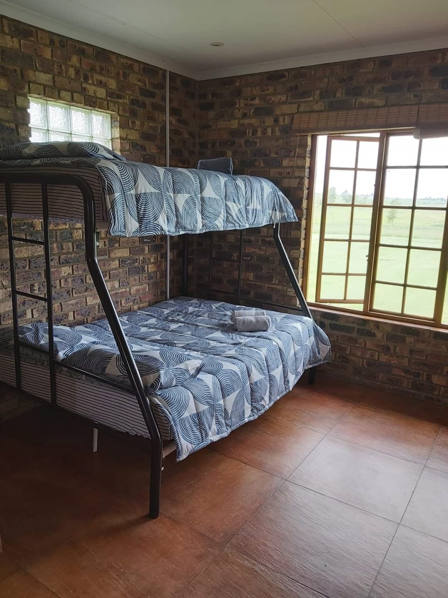 7 Bedroom Property for Sale in Oranjeville Free State
